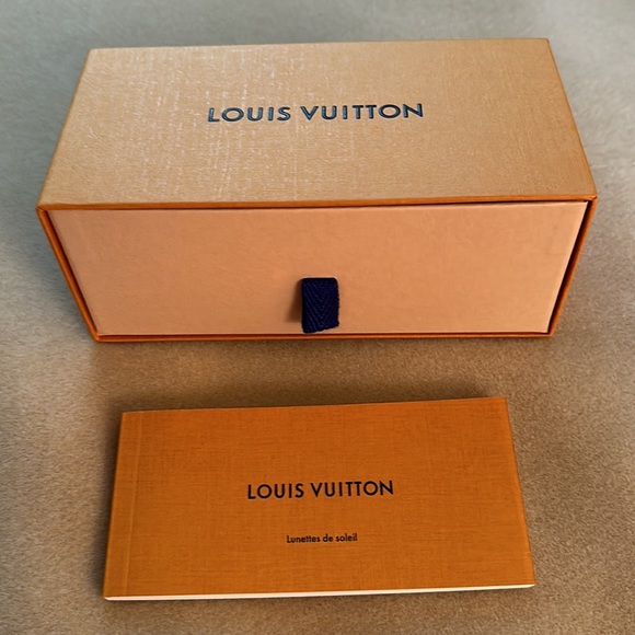 Louis Vuitton Empty Sunglass Box - Picture 3 of 8
